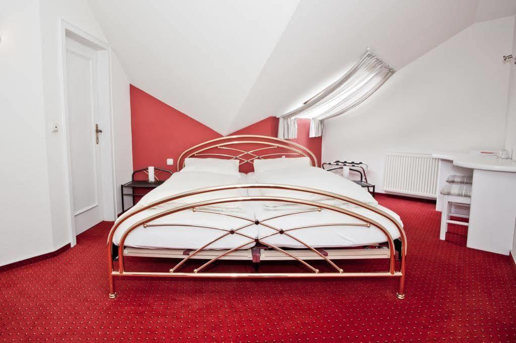 Landhotel Imhof Neuhof  Extérieur photo